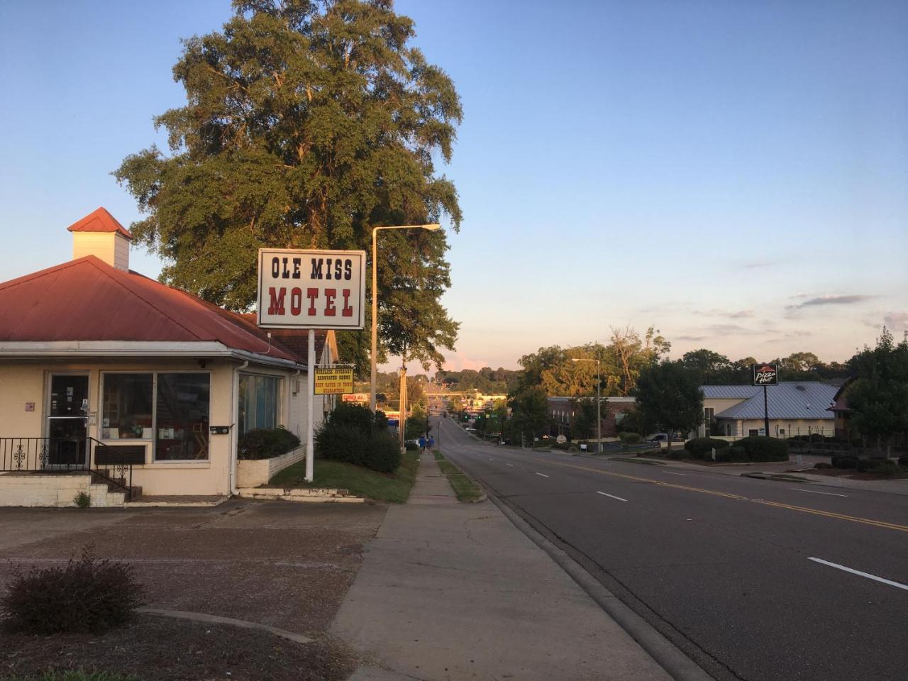 Ole Miss Motel Oxford Exterior photo